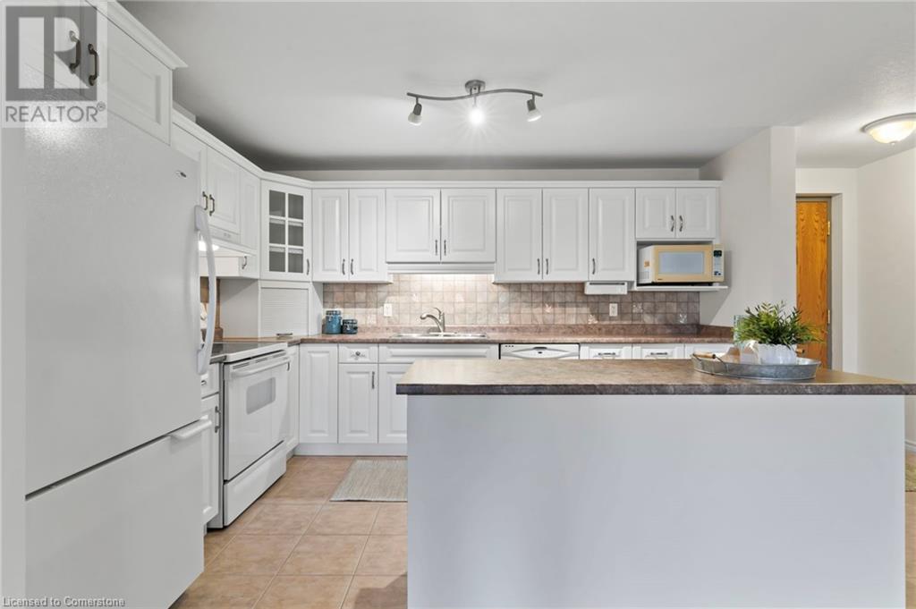 401 Birmingham Street E Unit# 301, Mount Forest, Ontario  N0G 2L2 - Photo 4 - 40686429