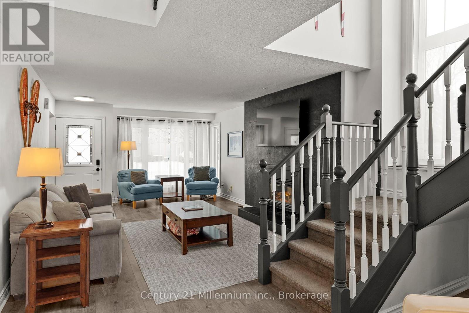 159 Vacation Inn Drive, Collingwood, Ontario  L9Y 5G4 - Photo 16 - S11900700