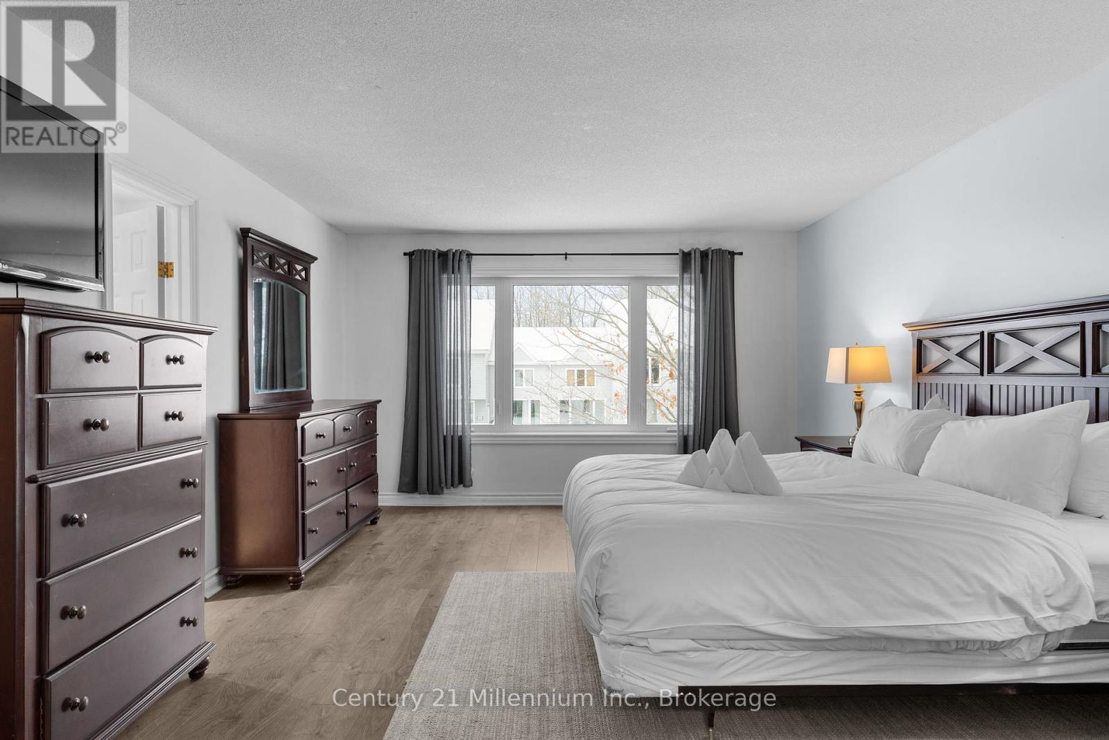 159 Vacation Inn Drive, Collingwood, Ontario  L9Y 5G4 - Photo 20 - S11900700