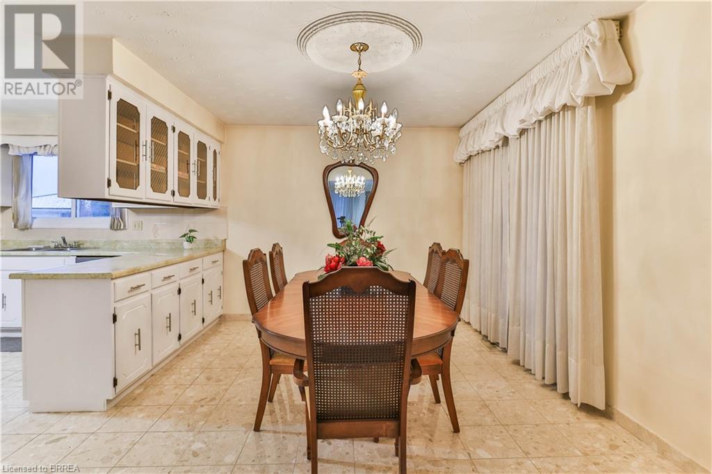 17 Shalfleet Boulevard, Brantford, Ontario  N3R 6L5 - Photo 12 - 40686402