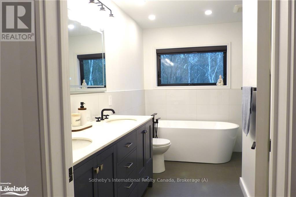 31 Slalom Gate Road, Collingwood, Ontario  L9Y 5A9 - Photo 14 - S10439017