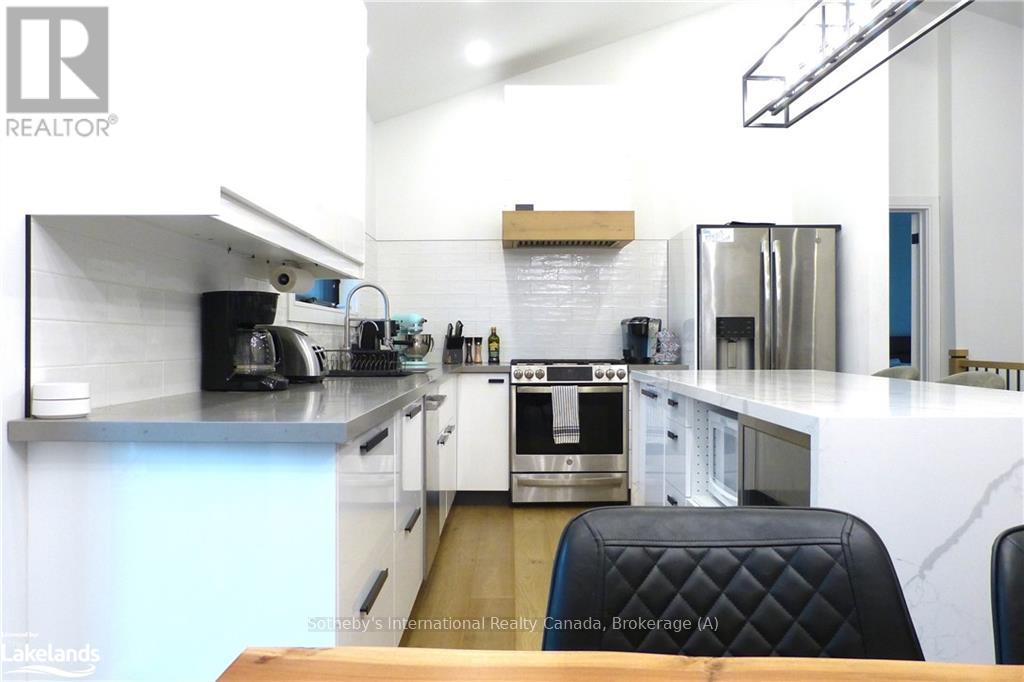 31 Slalom Gate Road, Collingwood, Ontario  L9Y 5A9 - Photo 6 - S10439017