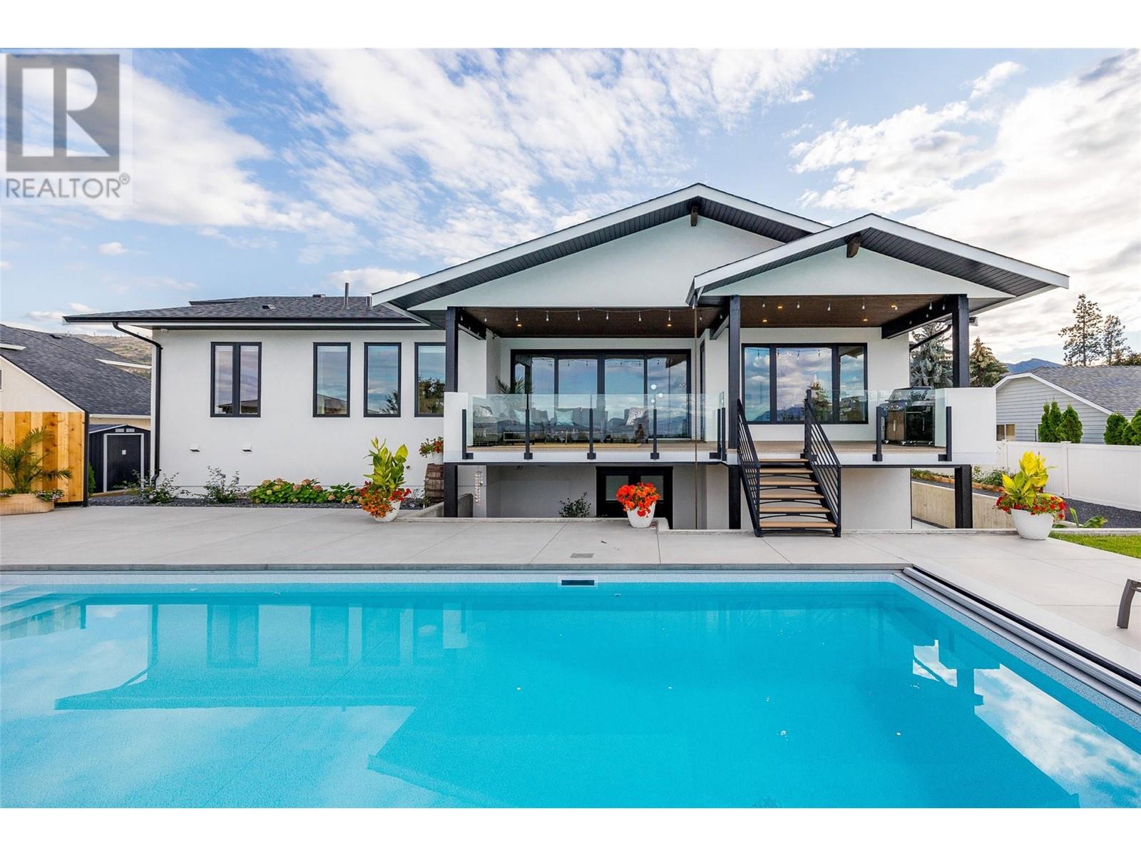 Property at 415 Curlew Drive image 1