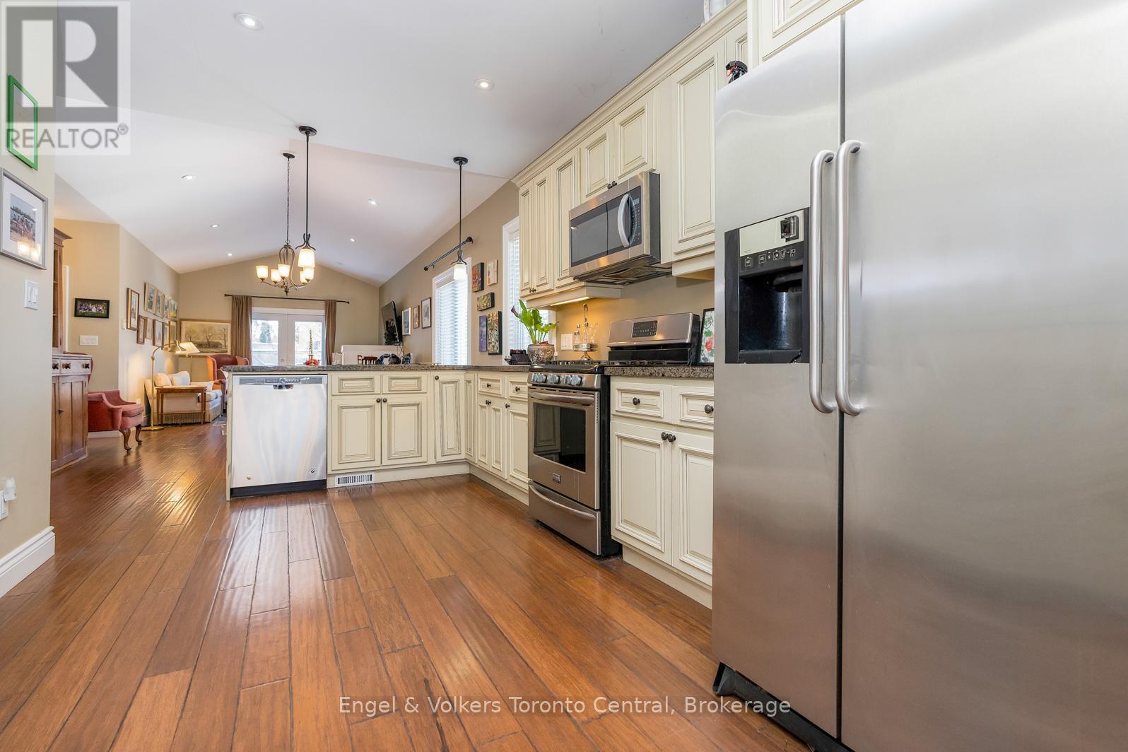 38 Rodney Street, Collingwood, Ontario  L9Y 1C1 - Photo 12 - S11900786