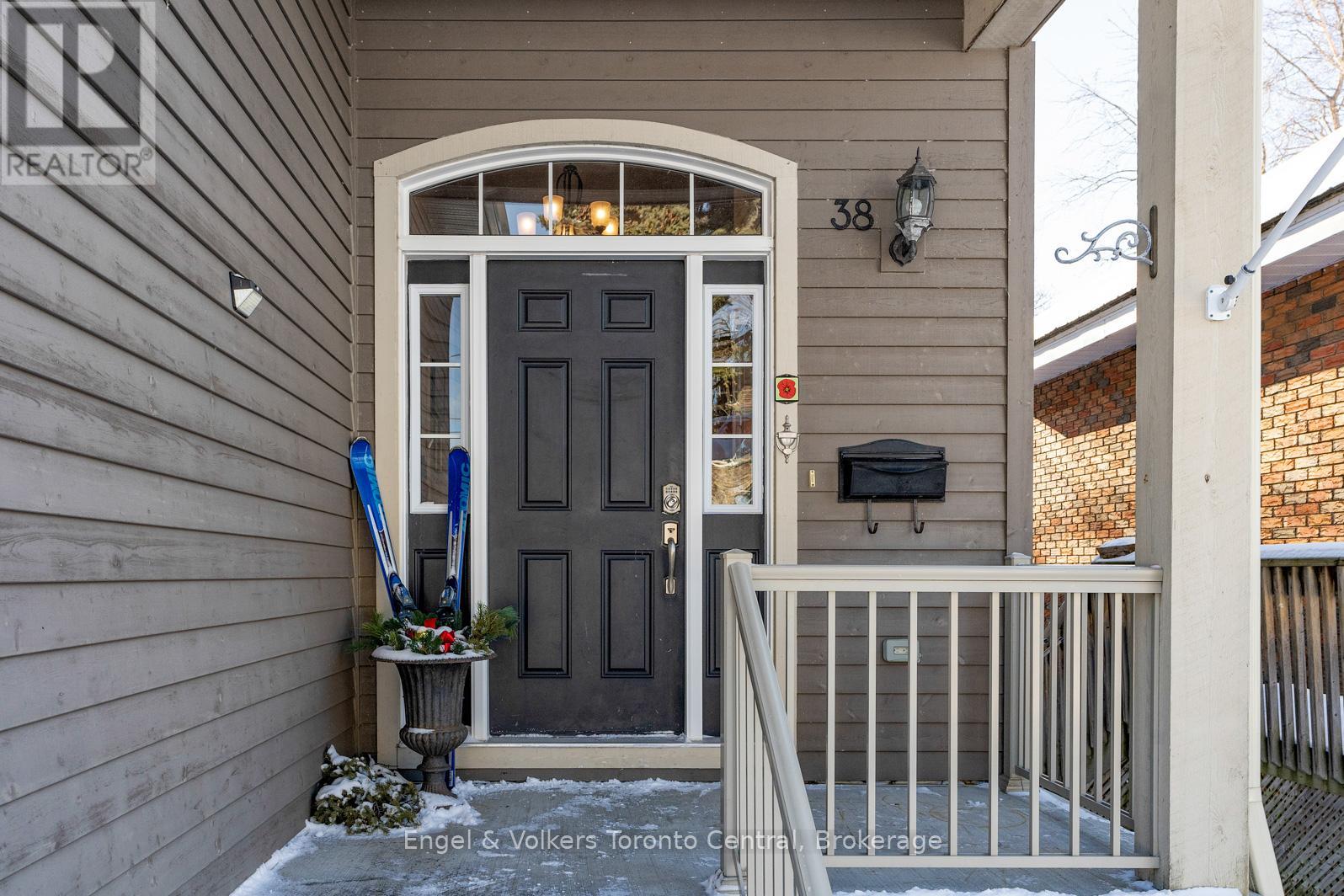 38 Rodney Street, Collingwood, Ontario  L9Y 1C1 - Photo 9 - S11900786