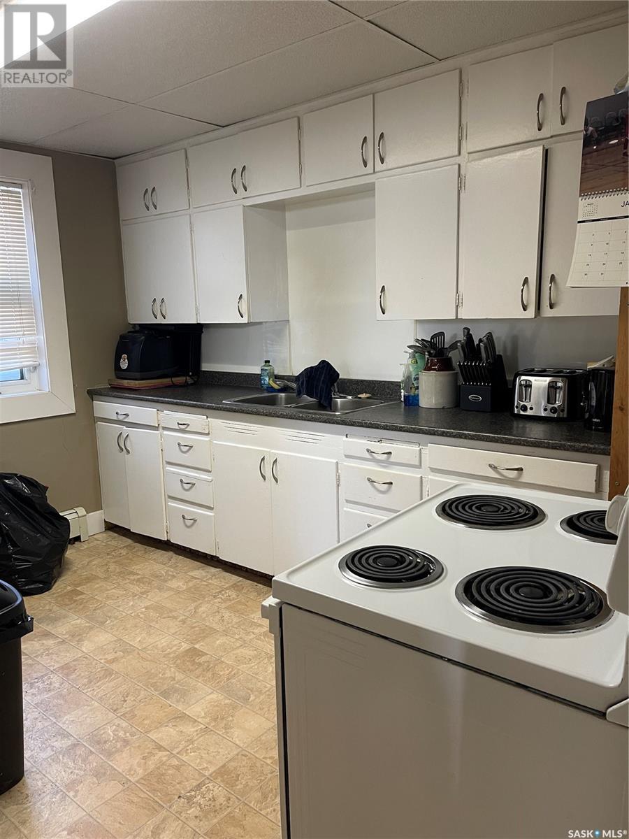Property at 601 3rd STREET image 3