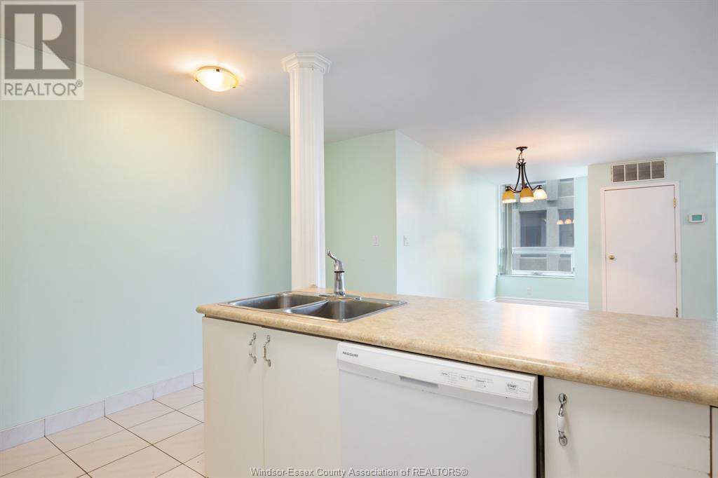Property at 540 OUELLETTE AVENUE Unit# 3E image 3