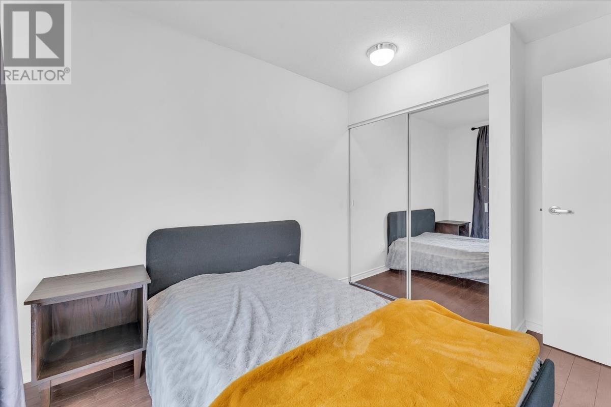 Listing Picture 13 of 28 : 1803 939 HOMER STREET, Vancouver / 溫哥華 - 魯藝地產 Yvonne Lu Group - MLS Medallion Club Member