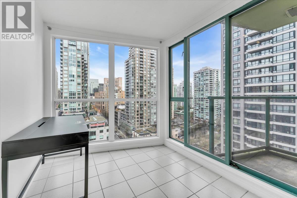 Listing Picture 20 of 28 : 1803 939 HOMER STREET, Vancouver / 溫哥華 - 魯藝地產 Yvonne Lu Group - MLS Medallion Club Member