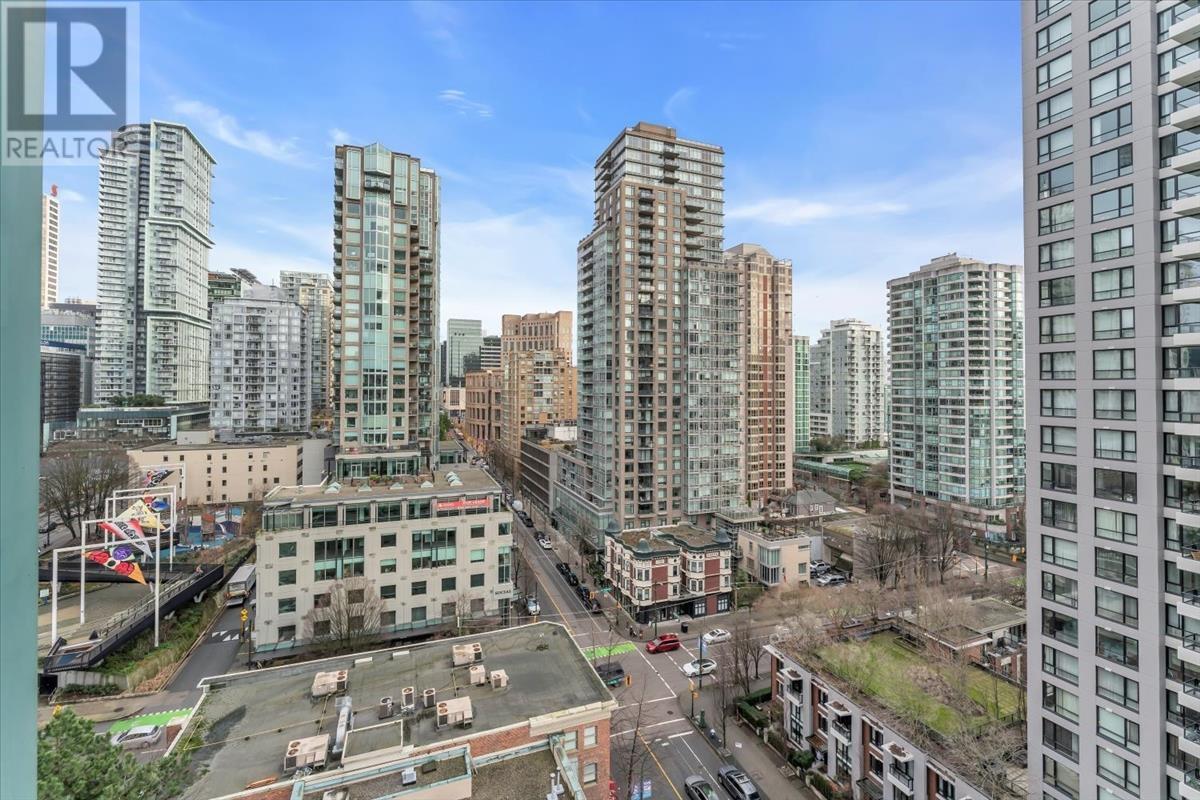 Listing Picture 21 of 28 : 1803 939 HOMER STREET, Vancouver / 溫哥華 - 魯藝地產 Yvonne Lu Group - MLS Medallion Club Member