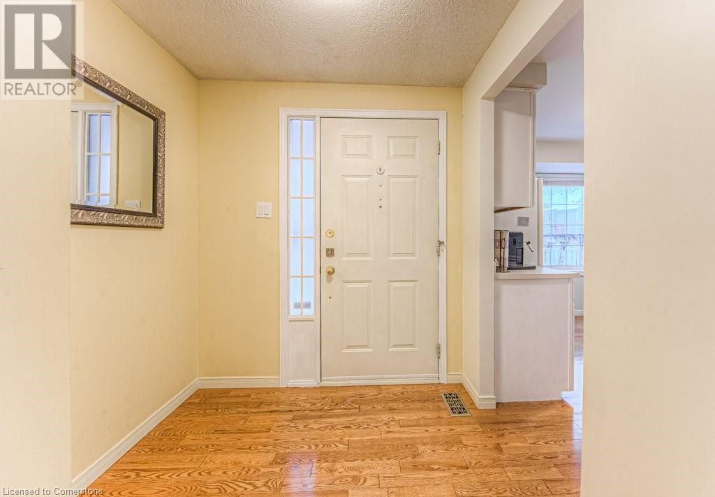 494 Beechwood Drive Unit# 3Waterloo, Ontario  N2T 2C4 - Photo 5 - 40685590