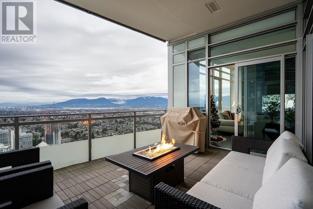 Listing Picture 13 of 29 : 4303 4508 HAZEL STREET, Burnaby / 本拿比 - 魯藝地產 Yvonne Lu Group - MLS Medallion Club Member