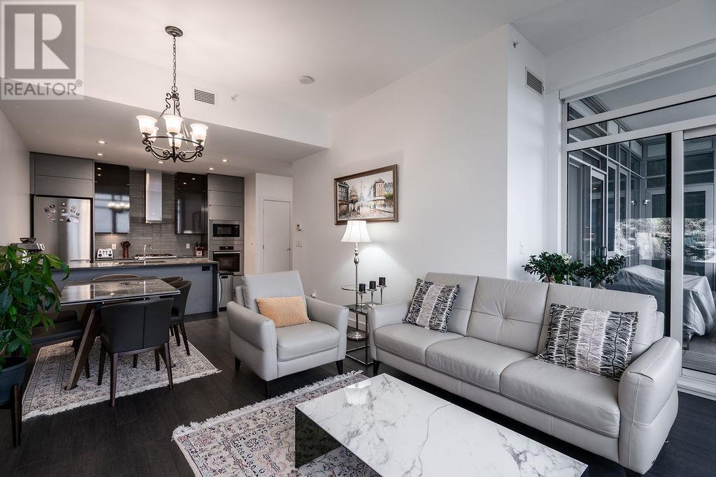 Listing Picture 7 of 29 : 4303 4508 HAZEL STREET, Burnaby / 本拿比 - 魯藝地產 Yvonne Lu Group - MLS Medallion Club Member