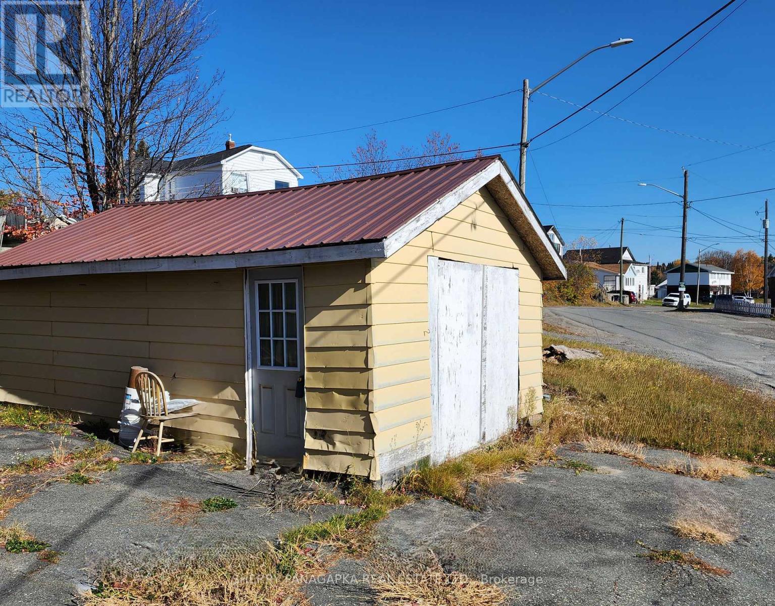 Property at 86 LEBEL AVENUE image 4