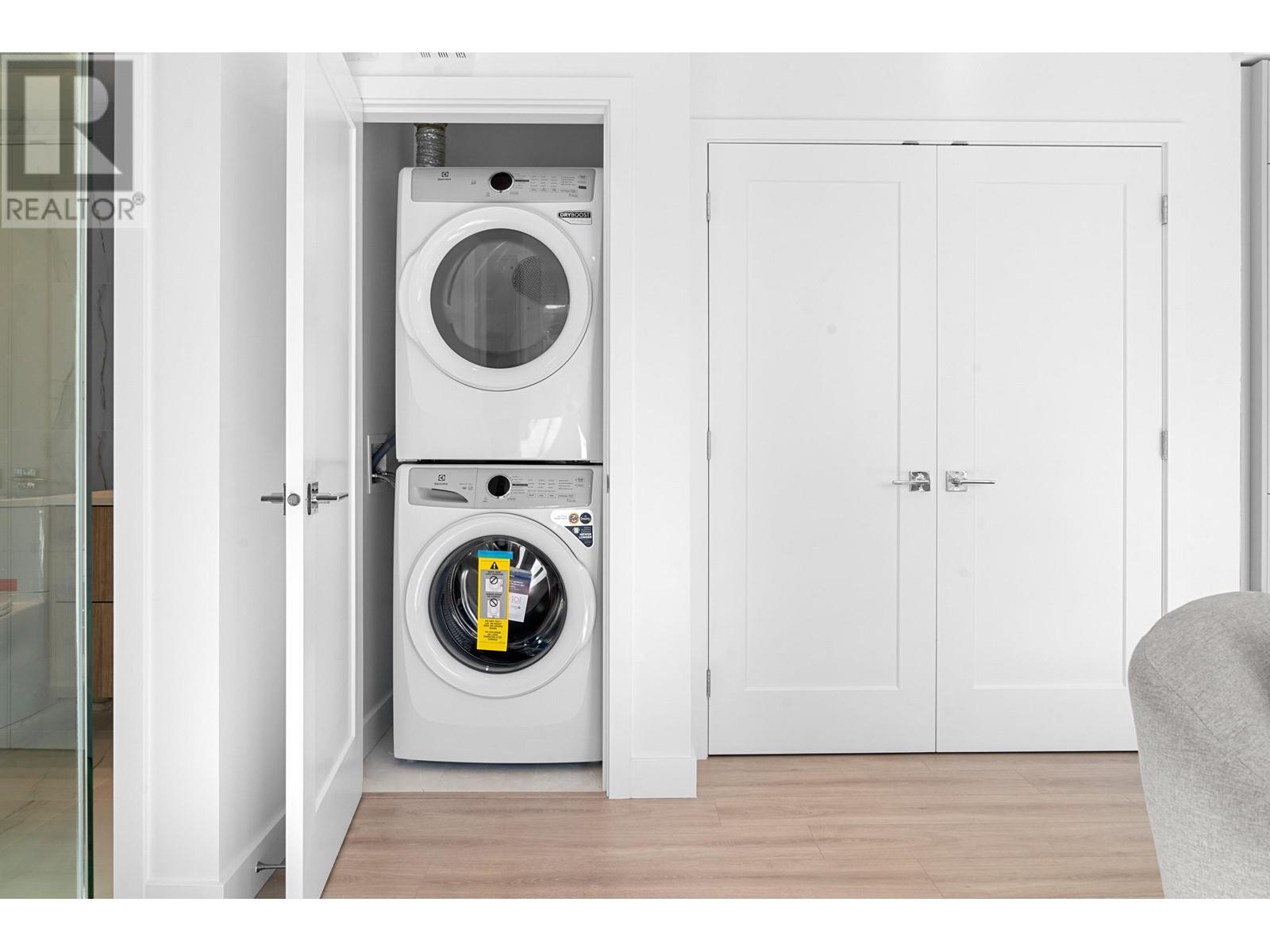 107 7161 17th Avenue, Burnaby, British Columbia  V3N 1K8 - Photo 32 - R2951521