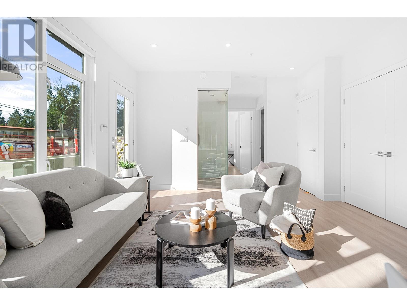 107 7161 17th Avenue, Burnaby, British Columbia  V3N 1K8 - Photo 4 - R2951521