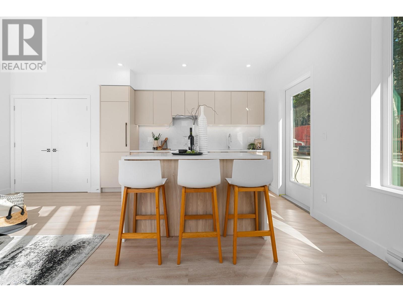 107 7161 17th Avenue, Burnaby, British Columbia  V3N 1K8 - Photo 7 - R2951521