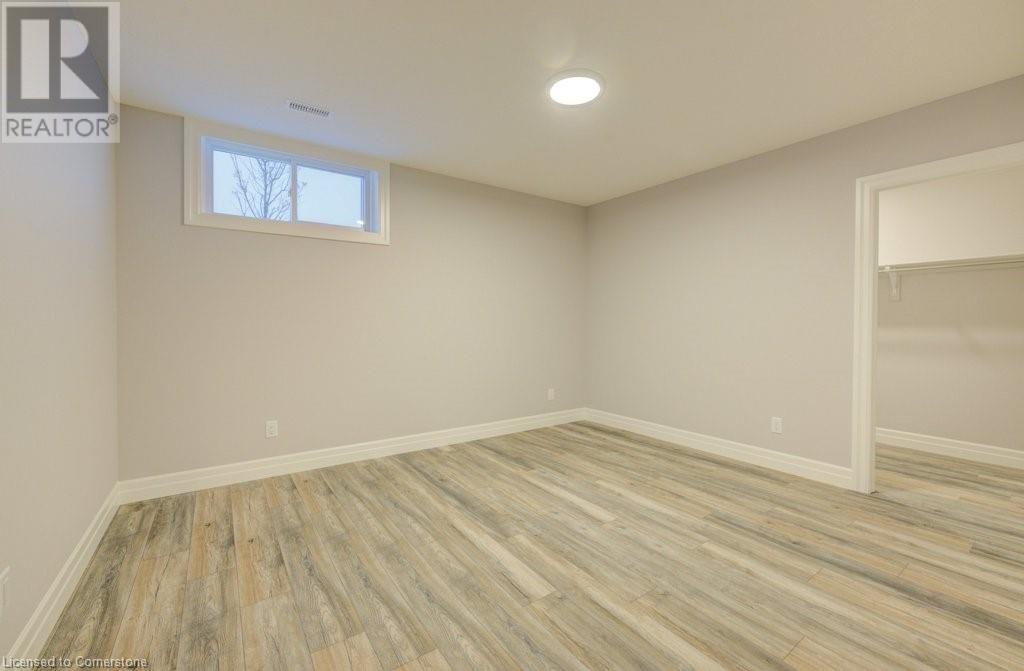 705 Hollinger Drive SListowel, Ontario  N4W 3V2 - Photo 37 - 40685898