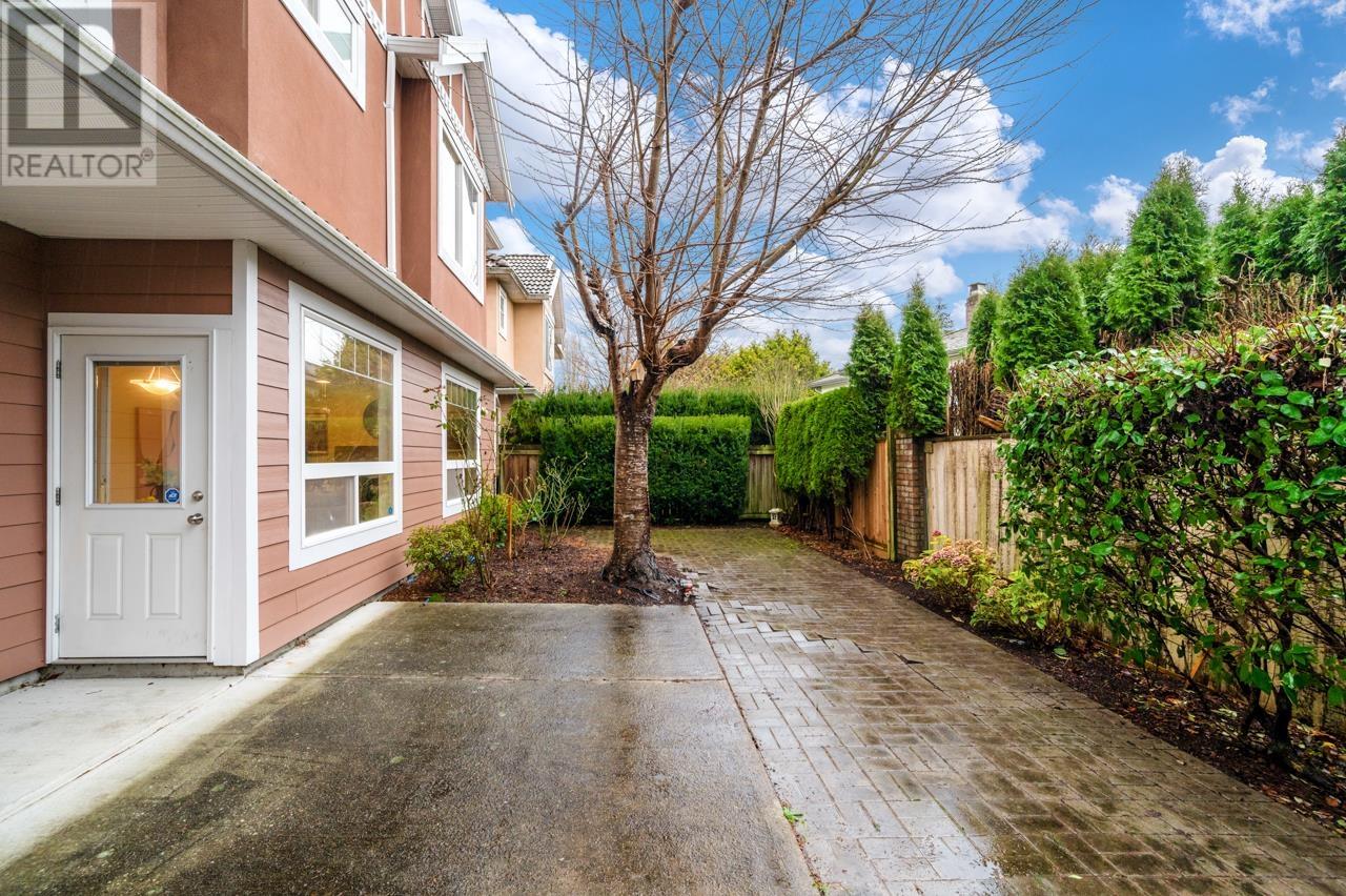 Listing Picture 25 of 27 : 4 7060 BLUNDELL ROAD, Richmond / 烈治文 - 魯藝地產 Yvonne Lu Group - MLS Medallion Club Member