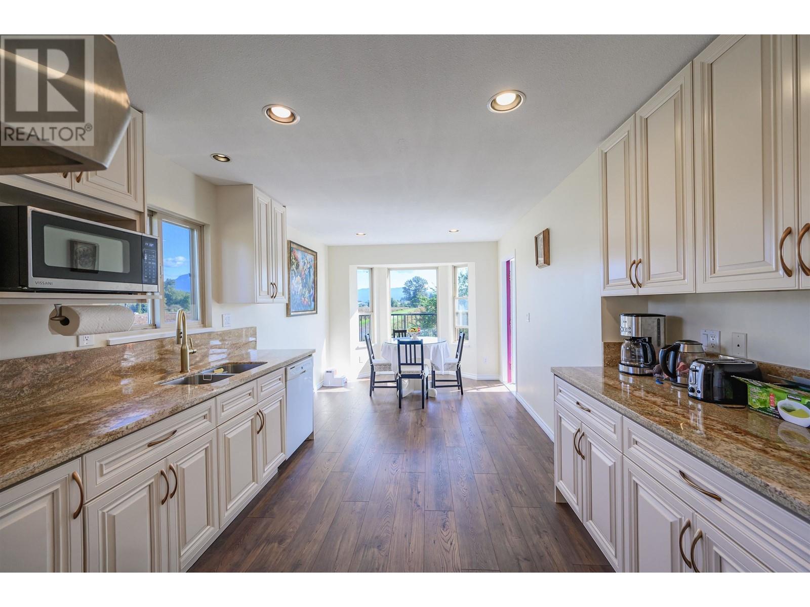 14020 Reichenbach Road, Pitt Meadows, British Columbia  V3Y 1Z1 - Photo 7 - R2950254