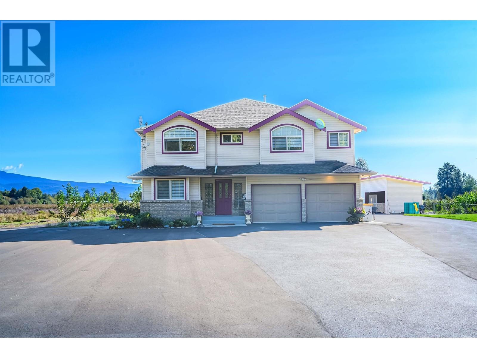14020 Reichenbach Road, Pitt Meadows, British Columbia  V3Y 1Z1 - Photo 4 - R2950254
