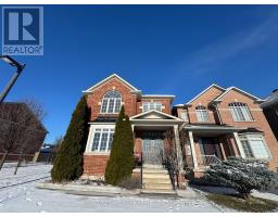 13 WOODWAY LANE, Markham, Ontario