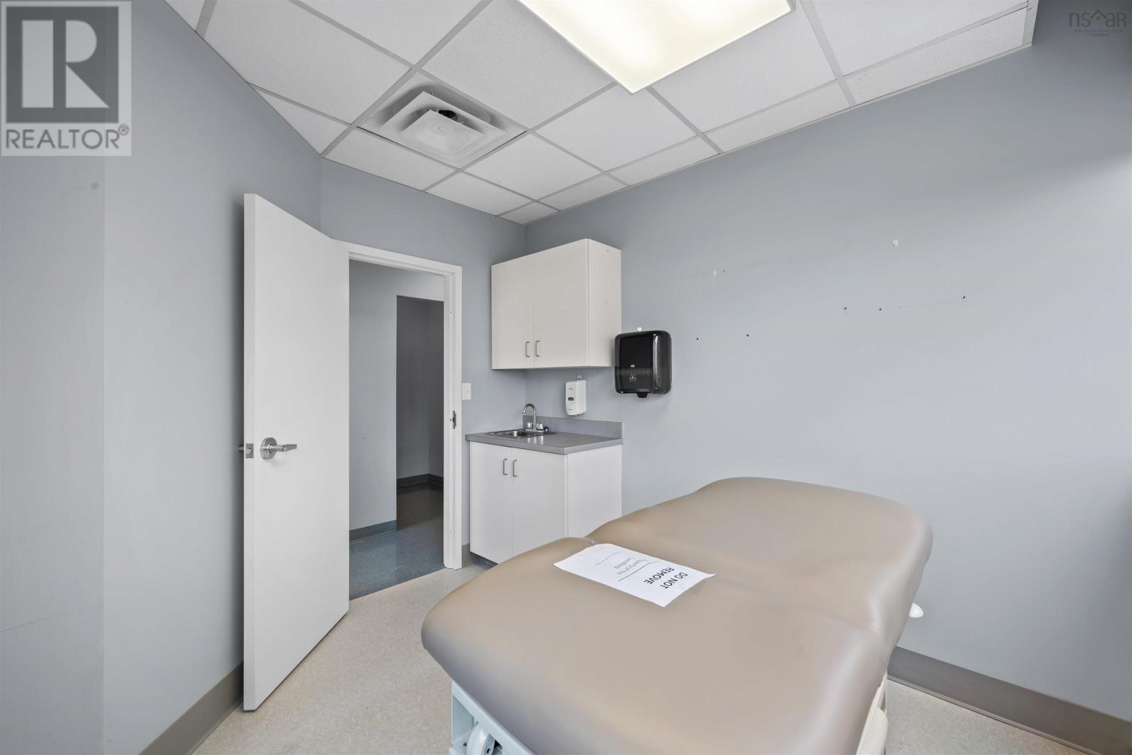 705 5991 Spring Garden Road, Halifax, Nova Scotia  B3H 1Y6 - Photo 2 - 202428561