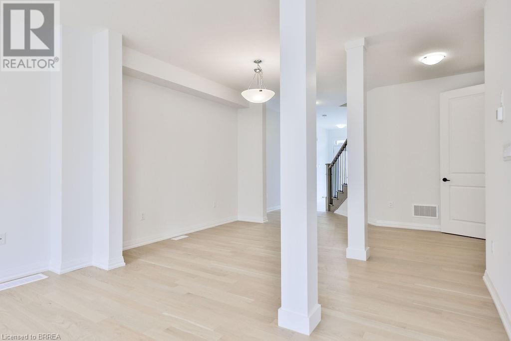 24 Broddy Avenue Unit# Upper, Brantford, Ontario  N3T 0V2 - Photo 7 - 40680247