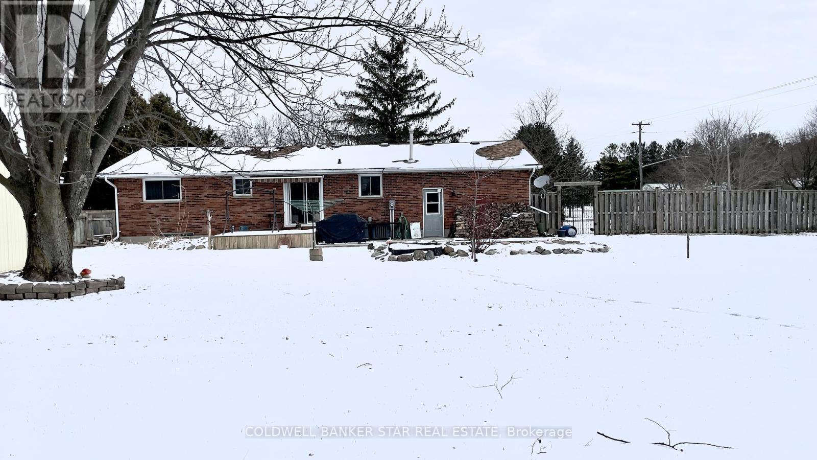 1 East Williams Street, North Middlesex, Ontario  N0M 1A0 - Photo 9 - X11901030