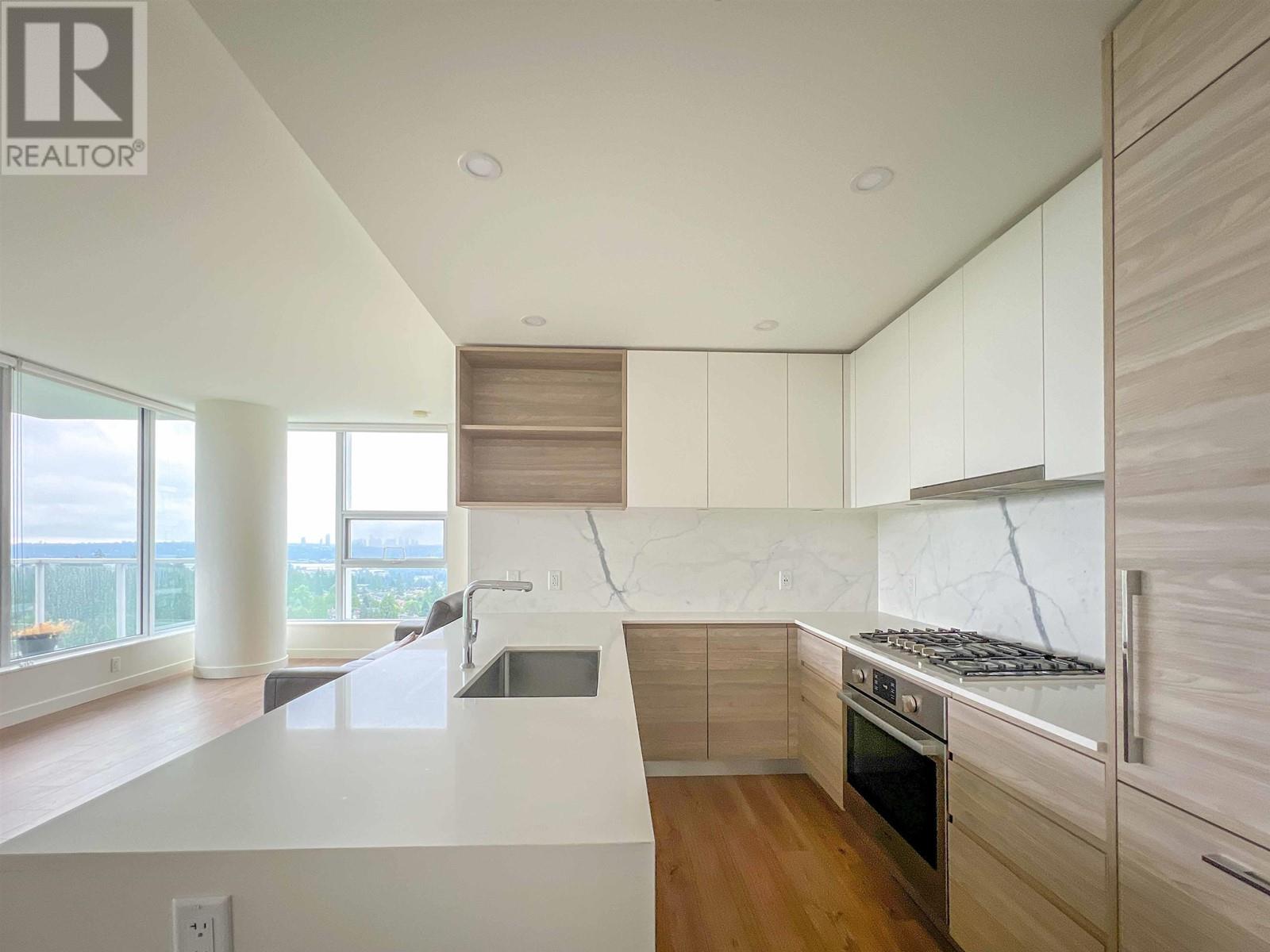 2004 595 Austin Avenue, Coquitlam, British Columbia V3K 0G7 - Photo 4 - R2912468