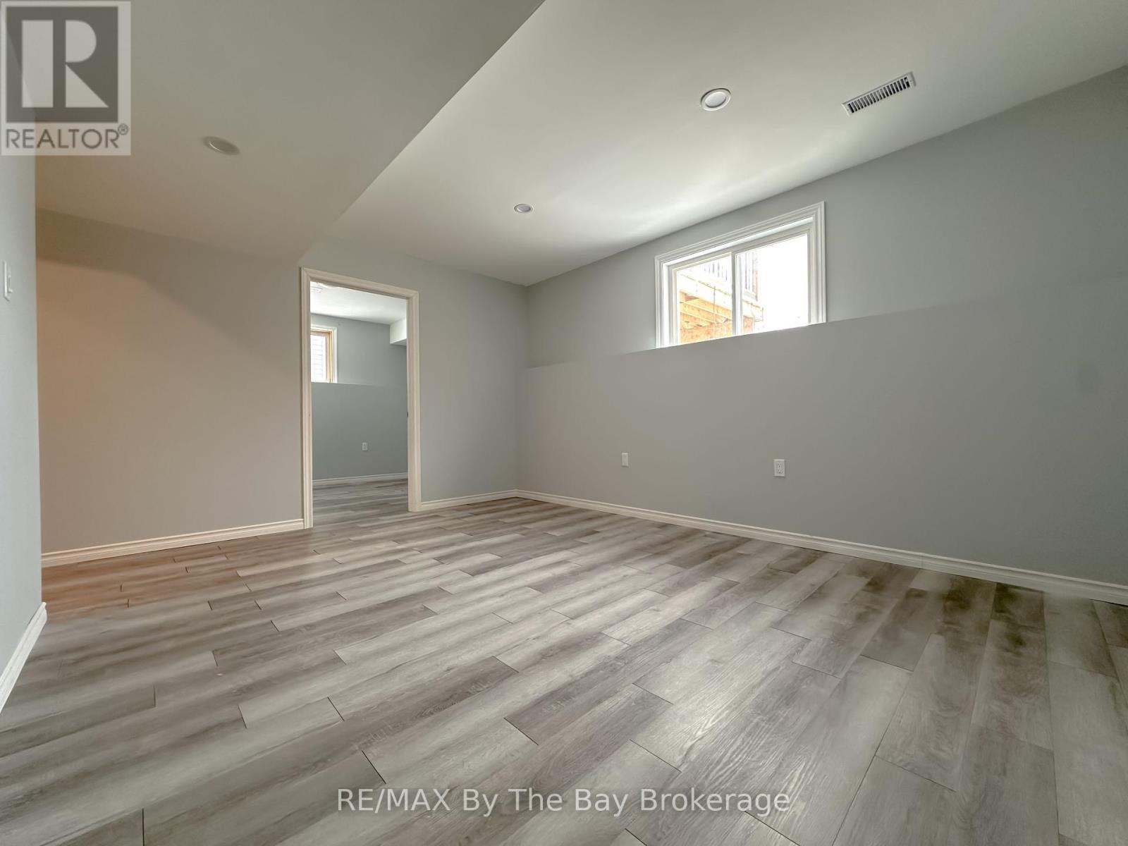267 Quebec Street, Clearview, Ontario  L0M 1S0 - Photo 27 - S11901084