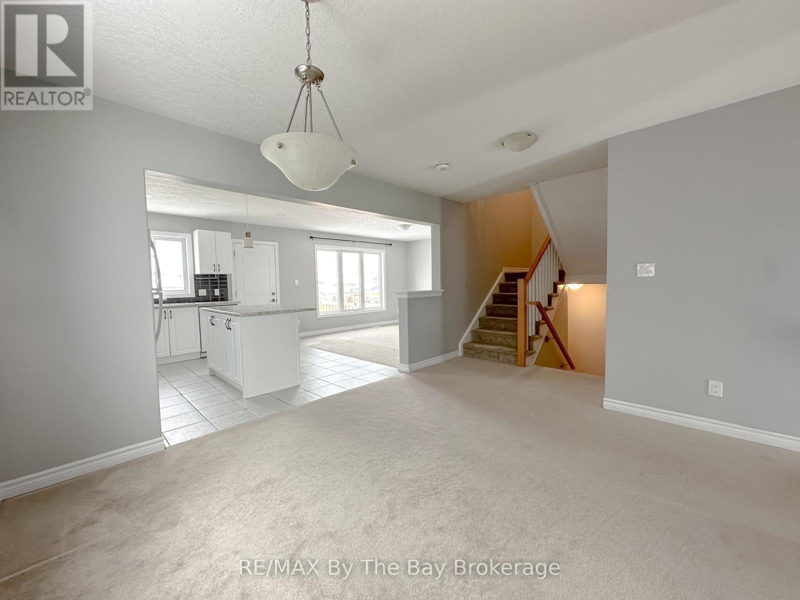 267 Quebec Street, Clearview, Ontario  L0M 1S0 - Photo 5 - S11901084