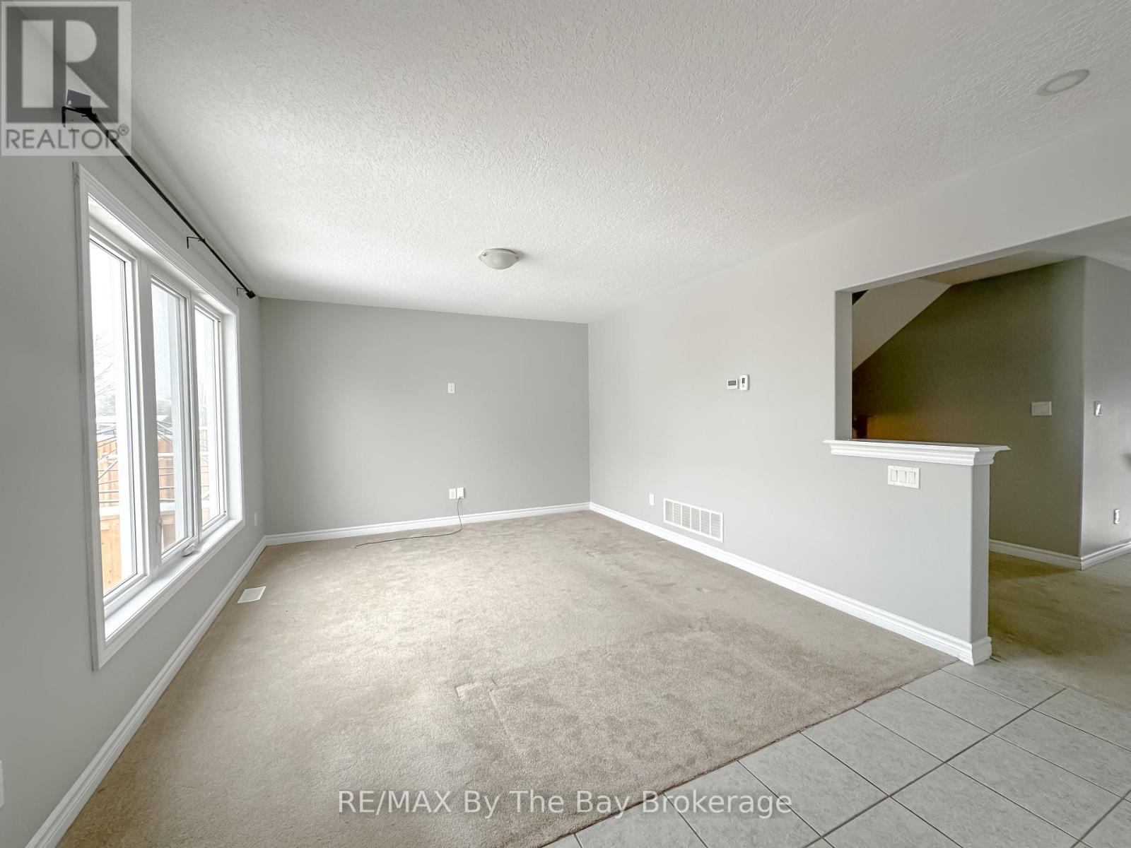 267 Quebec Street, Clearview, Ontario  L0M 1S0 - Photo 9 - S11901084