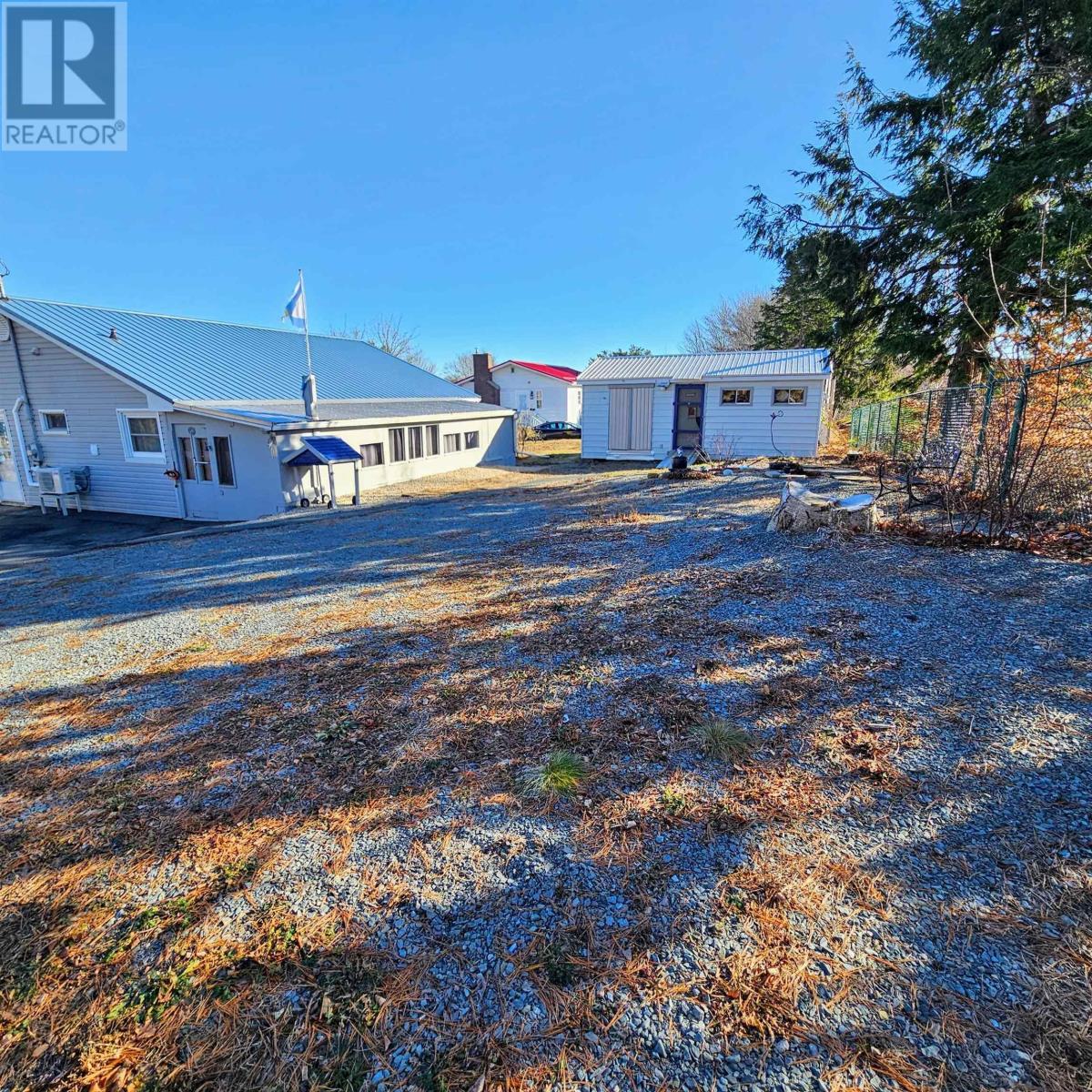 38 Elizabeth Avenue, Bridgewater, Nova Scotia  B4V 1M2 - Photo 5 - 202428384