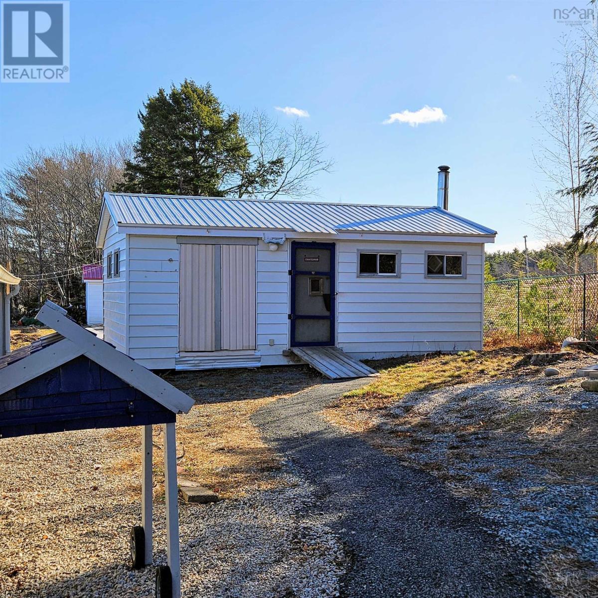 38 Elizabeth Avenue, Bridgewater, Nova Scotia  B4V 1M2 - Photo 6 - 202428384