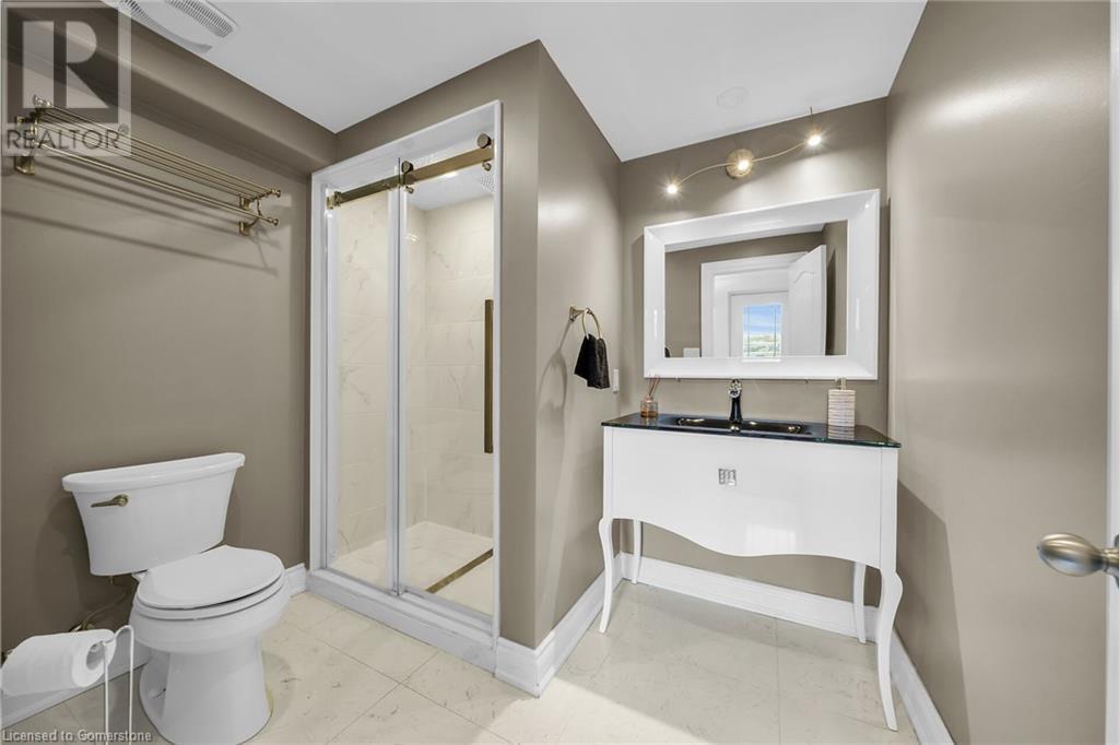 94 Seabreeze CrescentStoney Creek, Ontario  L8E 3C9 - Photo 38 - XH4203373