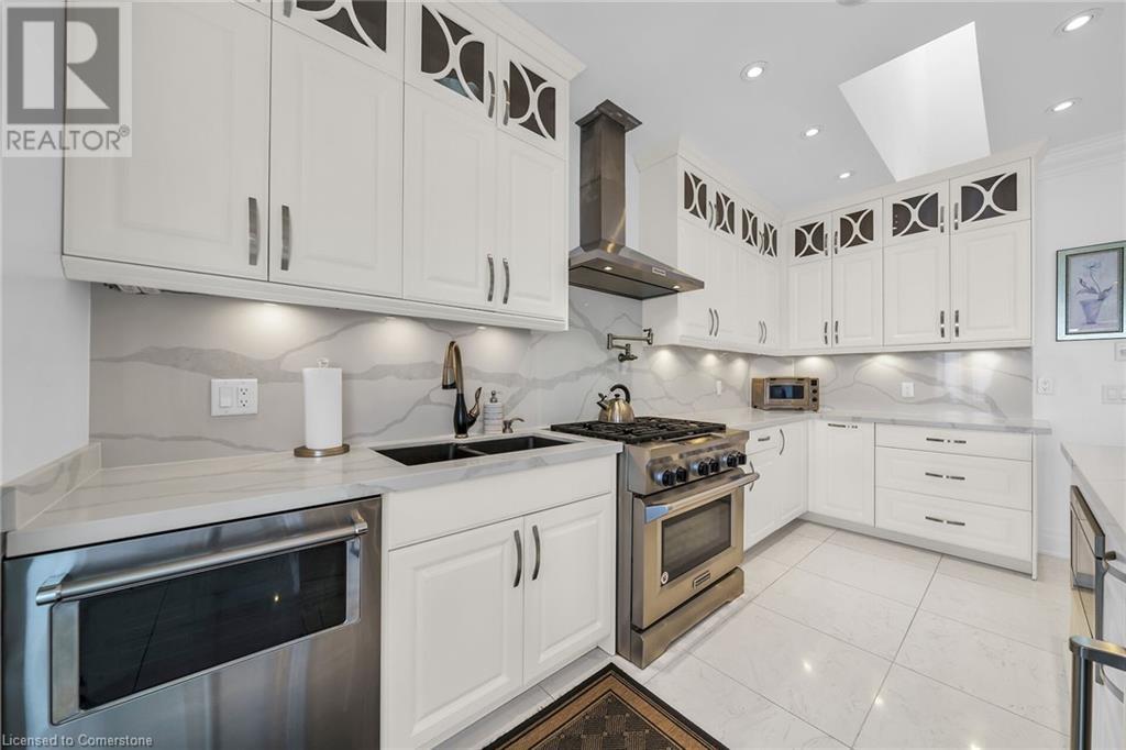 94 Seabreeze CrescentStoney Creek, Ontario  L8E 3C9 - Photo 19 - XH4203373