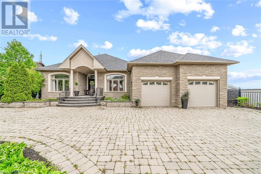 94 Seabreeze CrescentStoney Creek, Ontario  L8E 3C9 - Photo 5 - XH4203373