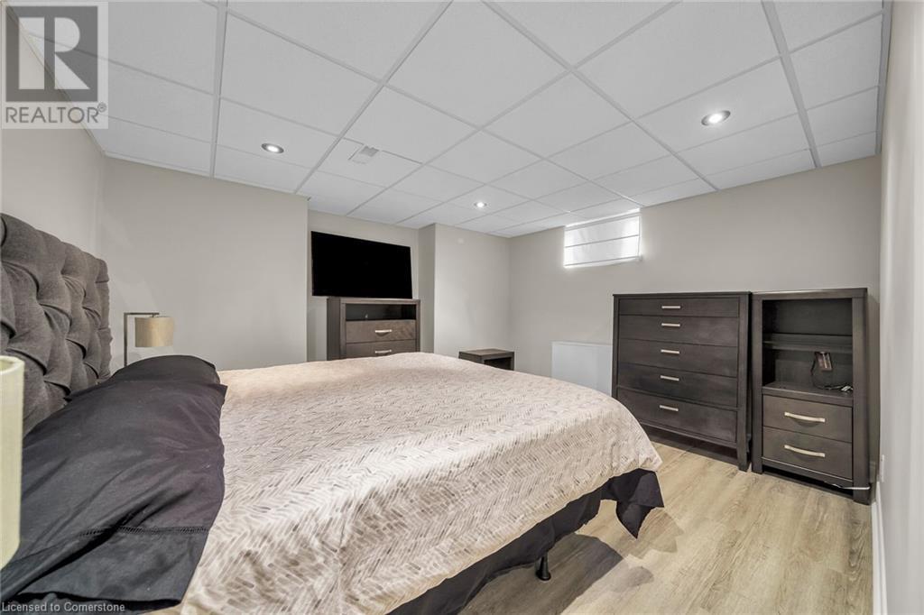 94 Seabreeze CrescentStoney Creek, Ontario  L8E 3C9 - Photo 43 - XH4203373
