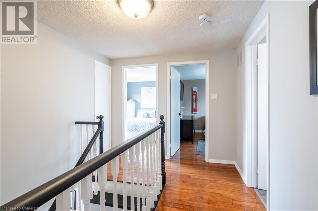2083 Edgebank Court, Burlington, Ontario  L7M 2S8 - Photo 15 - 40660310