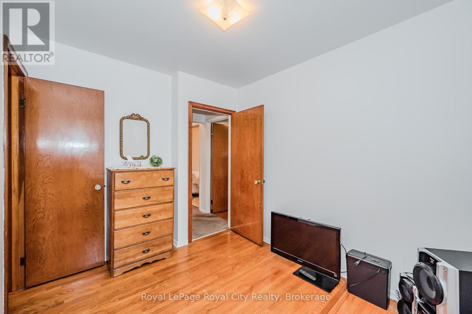 68 Vancouver Drive, Guelph, Ontario  N1E 2E9 - Photo 17 - X11901162