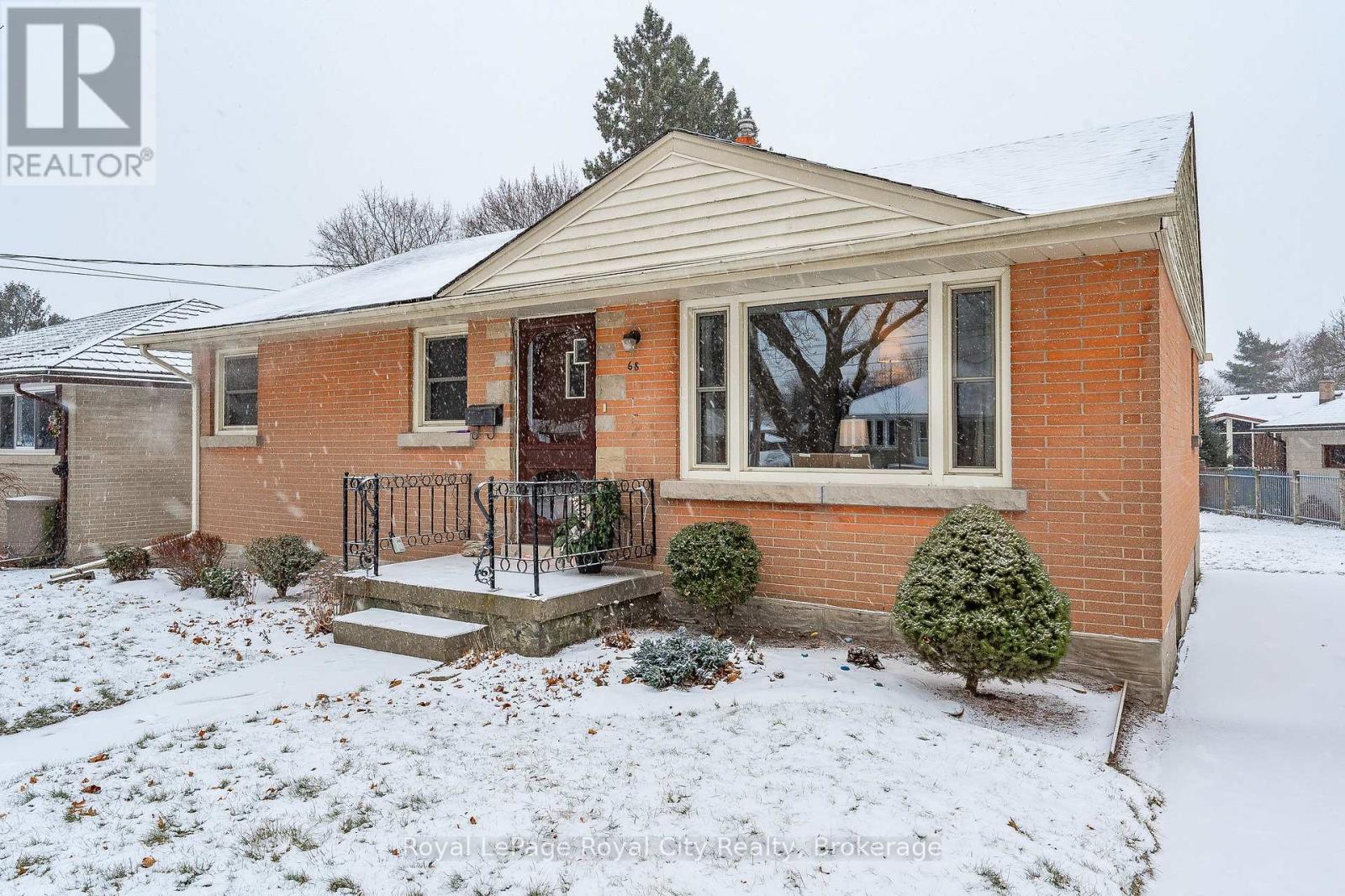 68 Vancouver Drive, Guelph, Ontario  N1E 2E9 - Photo 3 - X11901162