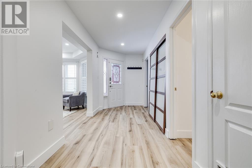 6571 Alderwood TrailMississauga, Ontario  L5N 6W3 - Photo 12 - 40686447