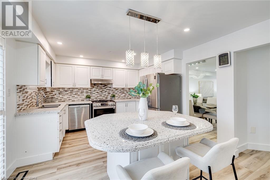 6571 Alderwood TrailMississauga, Ontario  L5N 6W3 - Photo 7 - 40686447