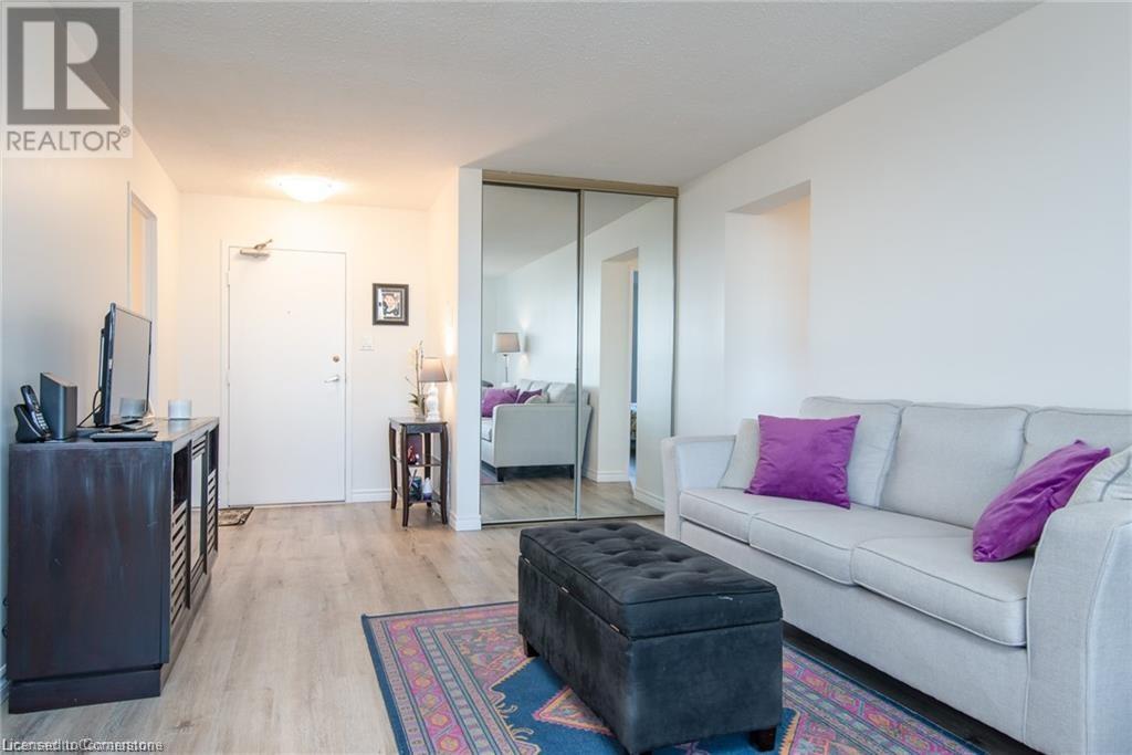 225 Harvard Place Unit# 704Waterloo, Ontario  N2J 4H4 - Photo 13 - 40686309