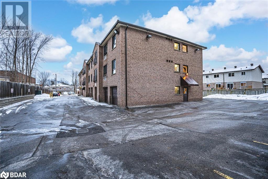 1047 Mississaga Street West Unit# 301, Orillia, Ontario  L3V 3C7 - Photo 12 - 40679683