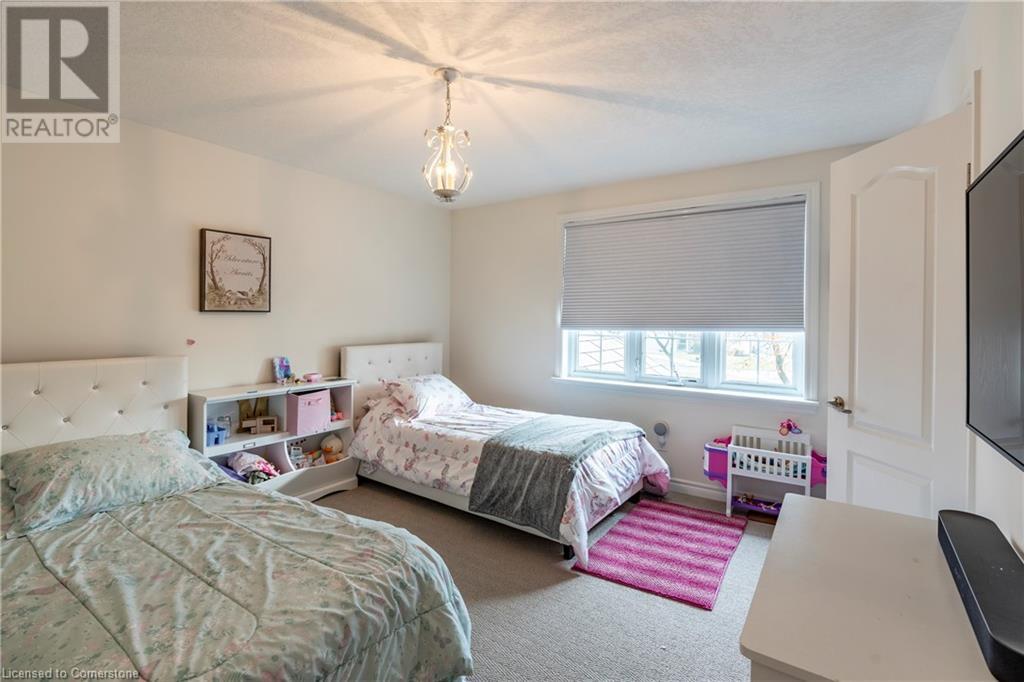 33 Notchwood Court, Kitchener, Ontario  N2A 3L6 - Photo 30 - 40684757