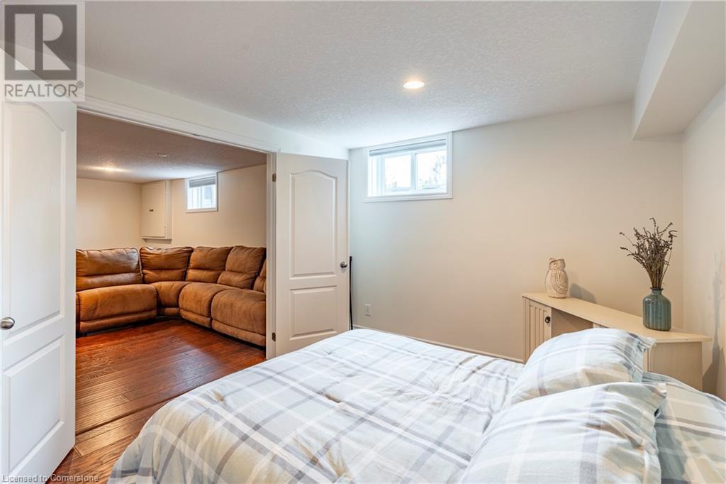 33 Notchwood Court, Kitchener, Ontario  N2A 3L6 - Photo 36 - 40684757