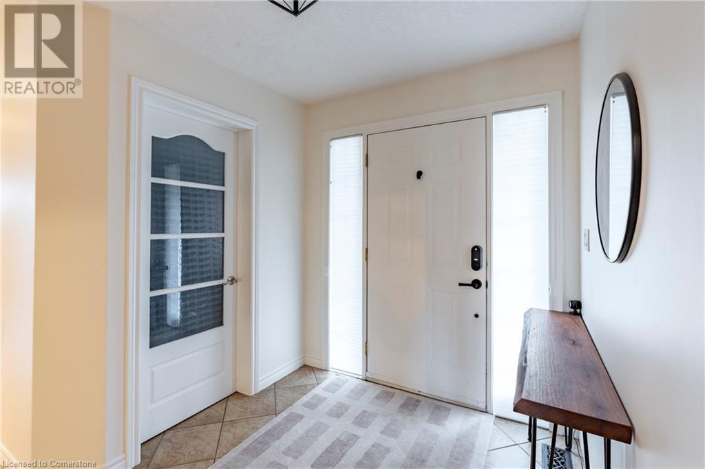 33 Notchwood Court, Kitchener, Ontario  N2A 3L6 - Photo 4 - 40684757