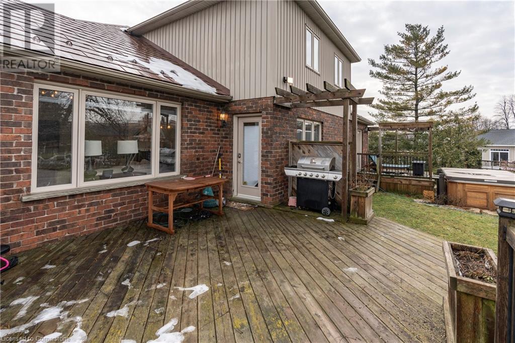 33 Notchwood Court, Kitchener, Ontario  N2A 3L6 - Photo 43 - 40684757
